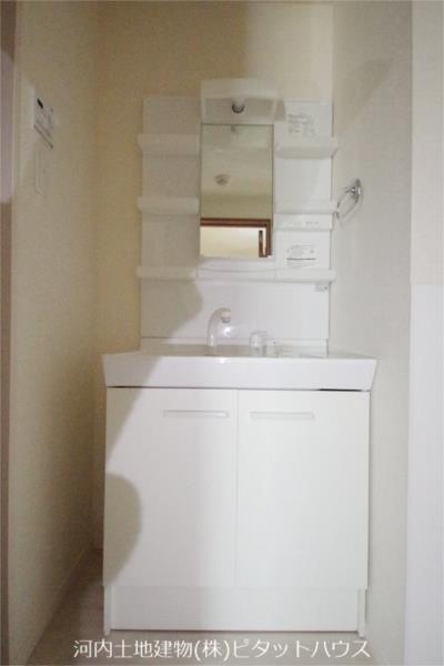 洗面設備　洗面（類似室内）