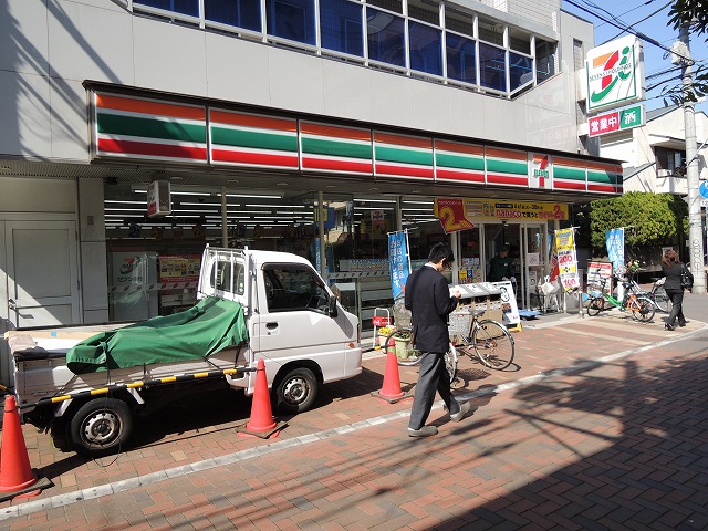 コンビニ　セブンイレブン「川崎田尻町店」（コンビニ）まで859m