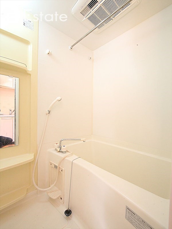 バス・シャワールーム　バスルーム