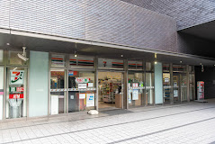 コンビニ　セブンイレブン 新宿グランドプラザ店（コンビニ）まで382m