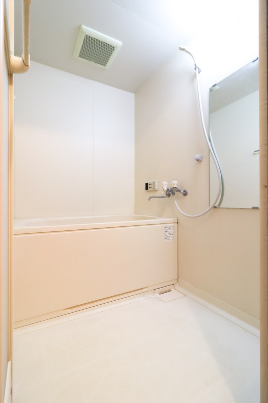 バス・シャワールーム　図面と現状に相違がある場合には現状を優先