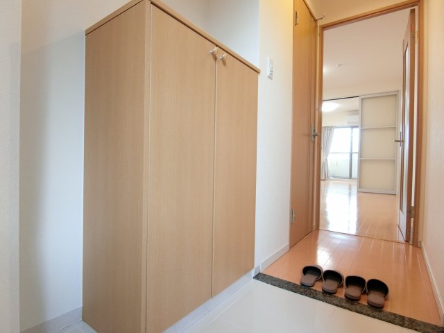 玄関　詳細は、RISUMO江坂本店→06-6155-7137まで♪