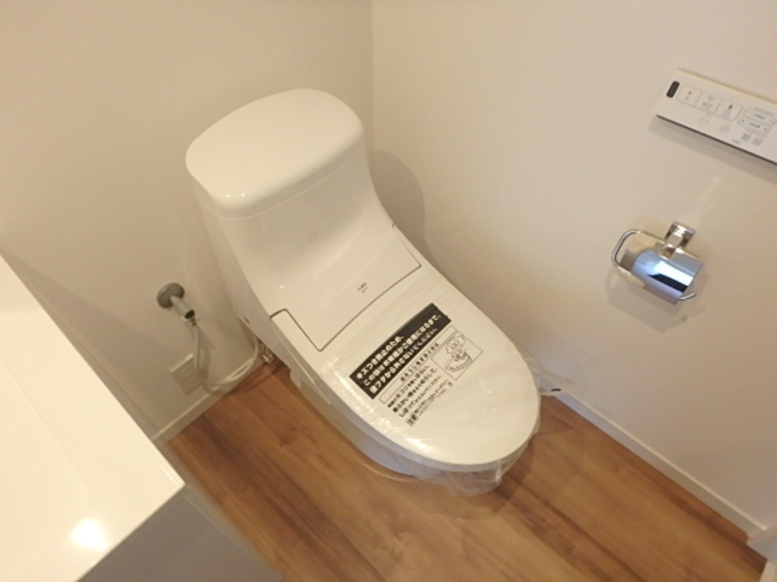 トイレ　トイレ