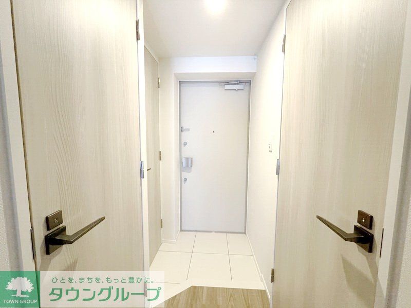 玄関　お部屋探しは株式会社　タウンハウジング　までお気軽にお問合…