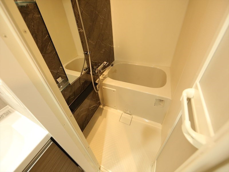 バス・シャワールーム　バスルーム　浴室暖房乾燥機付き