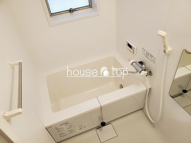 バス・シャワールーム　追い炊き給湯式バス