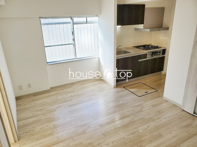 居室・リビング　使い勝手の良いL字型のリビング