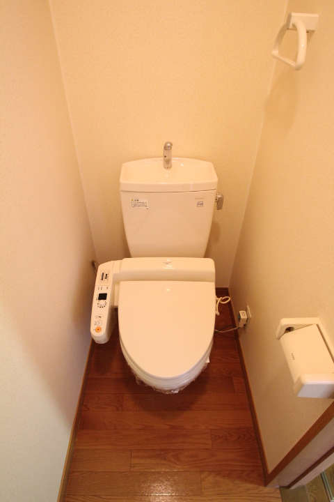 トイレ　ウォッシュレット完備です♪