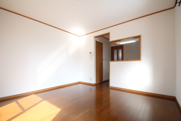 居室・リビング　南向きで日当り抜群です♪