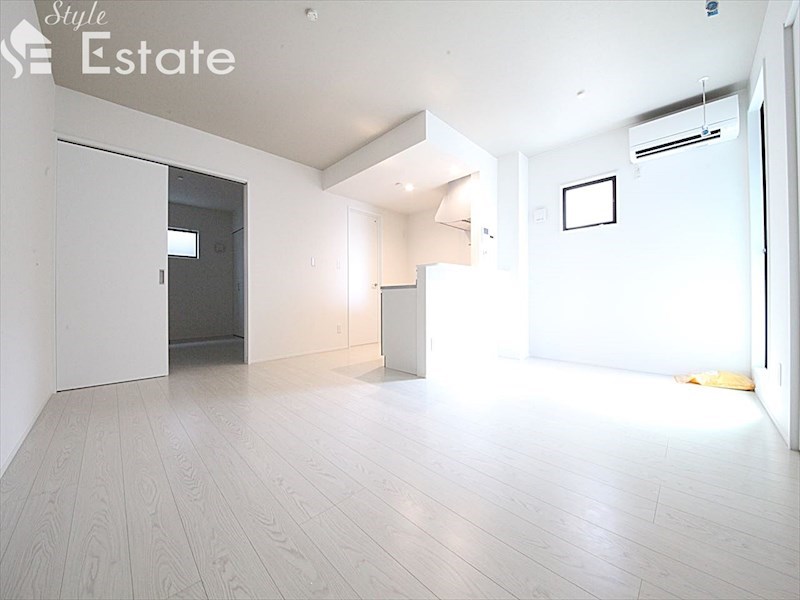 居室・リビング　内装