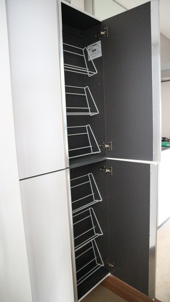 玄関　※別部屋参考写真