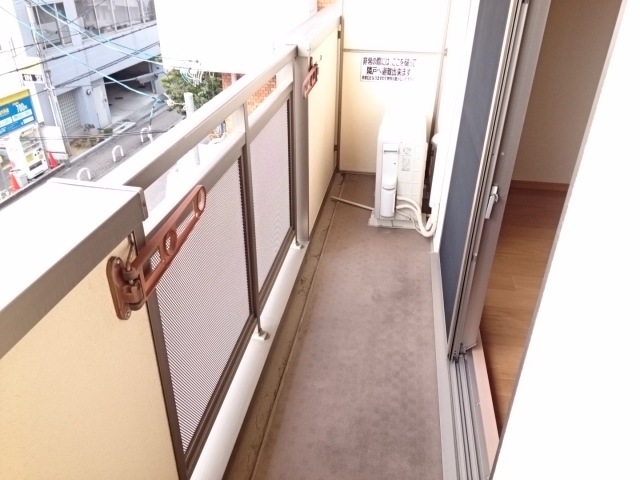 バルコニー