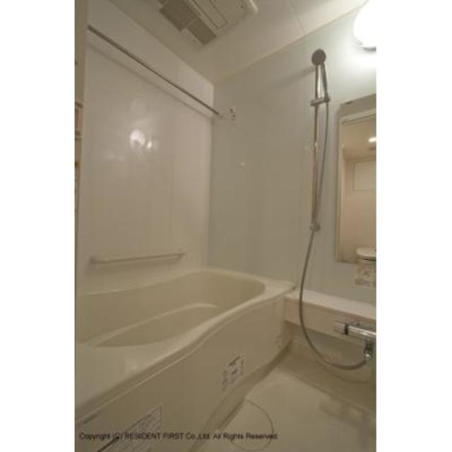 バス・シャワールーム　※写真は同タイプ住戸です。