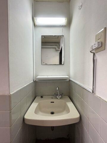 洗面設備　※全て別号室のお写真。内装等参考にしてください。