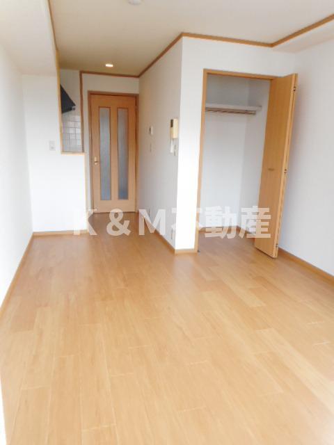 居室・リビング　ゆったり過ごせる居間です