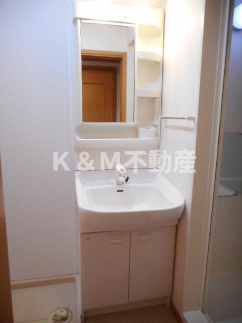 洗面設備　忙しい朝には欠かせない洗面所です