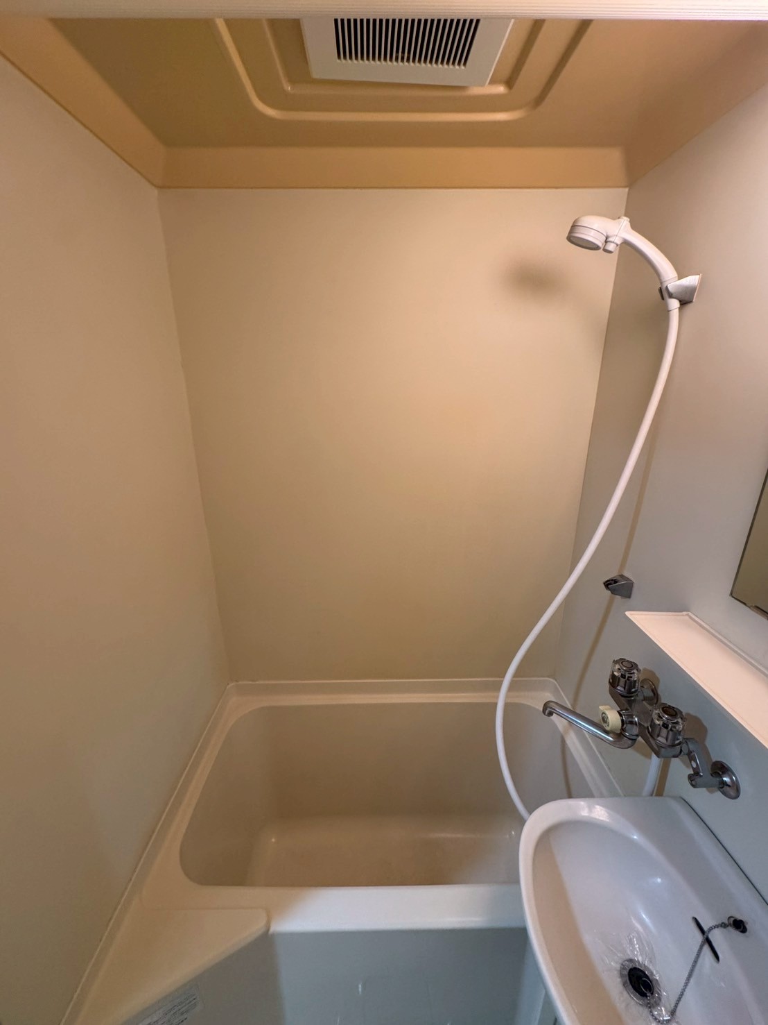 バス・シャワールーム　別部屋写真参考