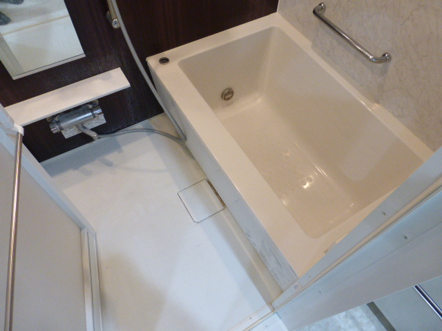 バス・シャワールーム　バス※別部屋参考写真