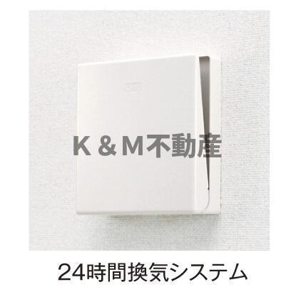 居室・リビング　こちらのリビングで趣味の時間をお楽しみください