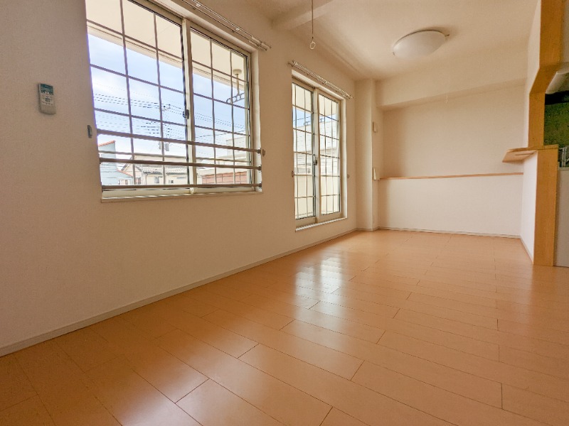 居室・リビング　図面と現状に相違がある場合には現状を優先