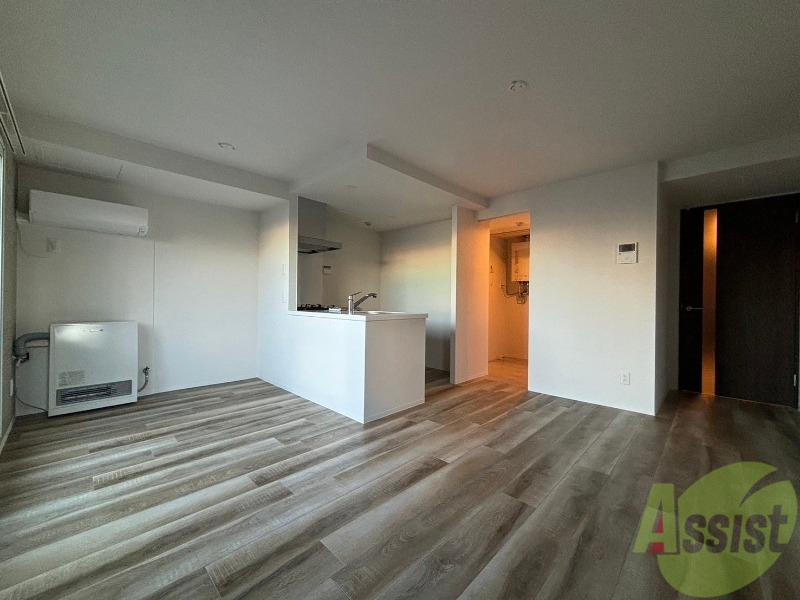 居室・リビング　広くてキレイなお部屋が広がっていて、充実した生活が送れそう。