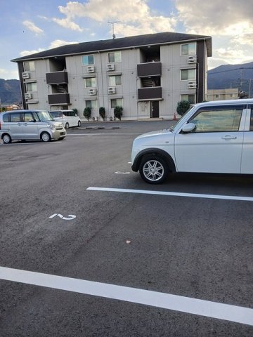 駐車場　駐車場完備です