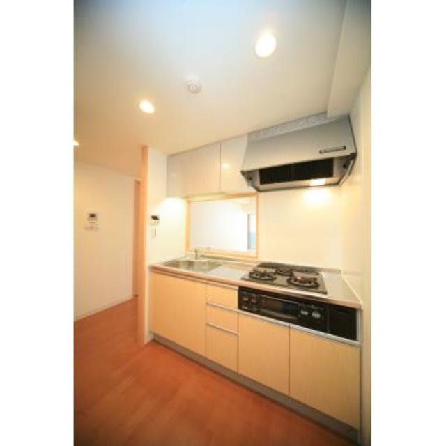 キッチン　※写真は同タイプ住戸です。