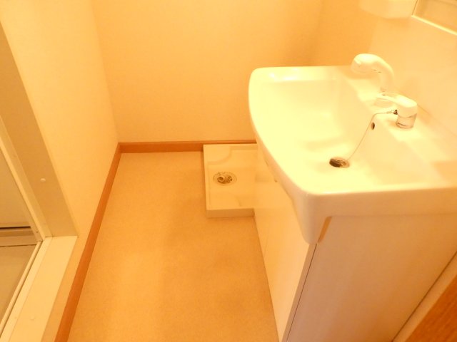 洗面設備　※写真は同物件別部屋です