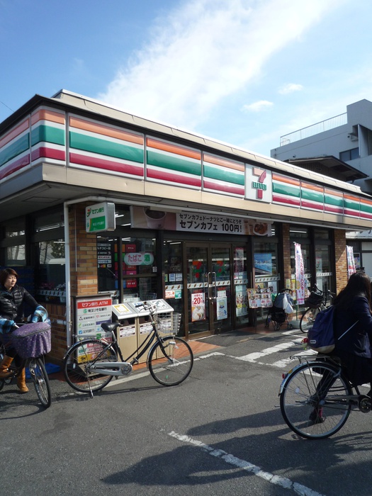 コンビニ　セブンイレブンさいたま辻５丁目店（コンビニ）まで350m