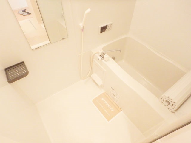 バス・シャワールーム　追い焚き付きでいつでも温かいお風呂に浸かれます☆（イメージ）