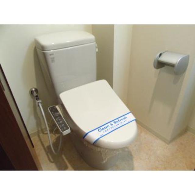 トイレ　※写真は同タイプ住戸です。
