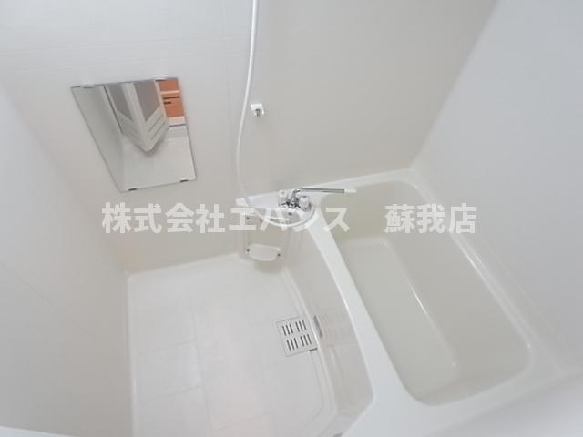バス・シャワールーム　ゆったり過ごせるお風呂です