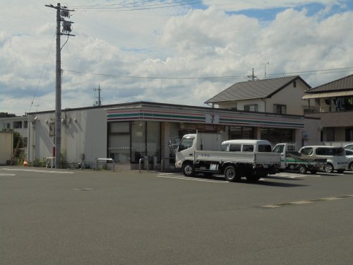 コンビニ　セブンイレブン　福山下加茂店（コンビニ）まで512m