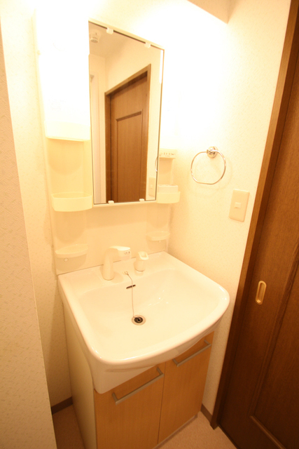 洗面設備　※他のお部屋の参考写真です。
