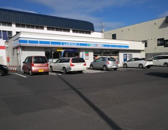 コンビニ　ローソン札幌北22東一丁目店（コンビニ）まで339m