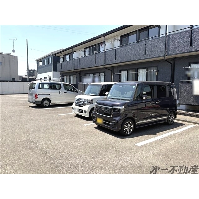 駐車場　駐車場