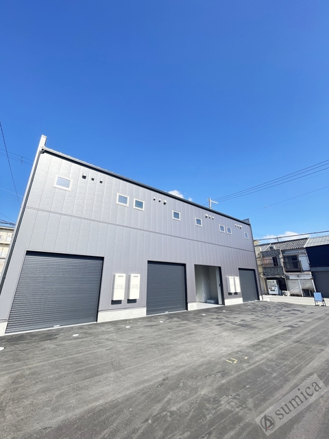 建物外観　カッコいいガレージハウスです♪♪