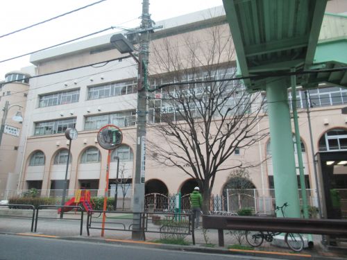小学校　台東区立金曽木小学校（小学校）まで709m
