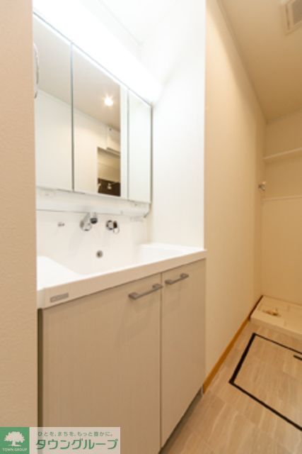洗面設備　※写真は同タイプ住戸です。