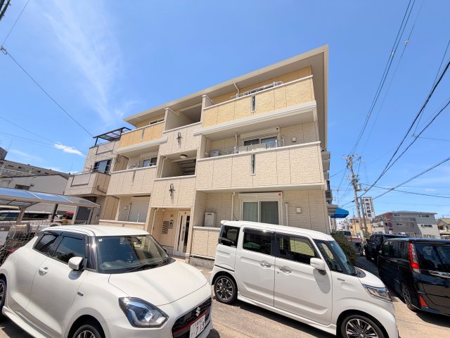 建物外観　綺麗な外観の素敵なお部屋があなたを待っています。