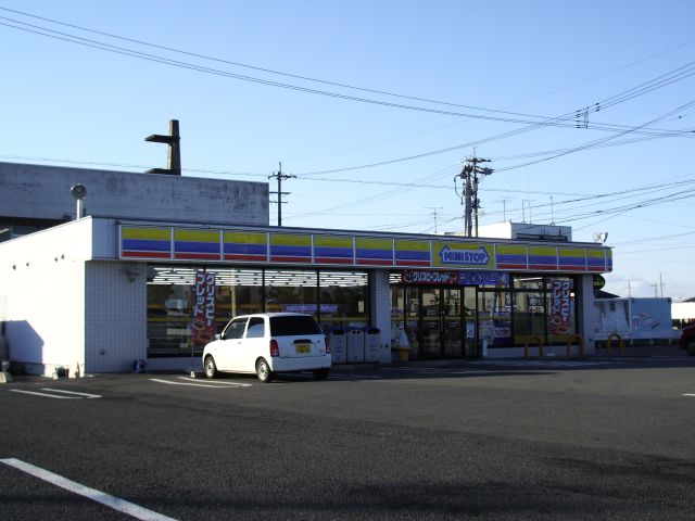 コンビニ　ミニストップ（コンビニ）まで180m