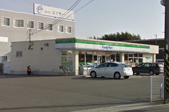 コンビニ　ファミリーマート草津岡本町店（コンビニ）まで2257m