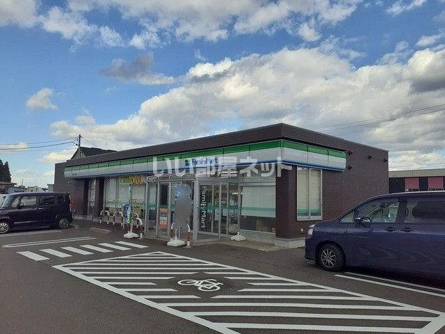 コンビニ　ファミリーマート 青森石江江渡店（コンビニ）まで286m
