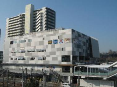 ドラックストア　マツモトキヨシ 新川崎店（ドラッグストア）まで1301m