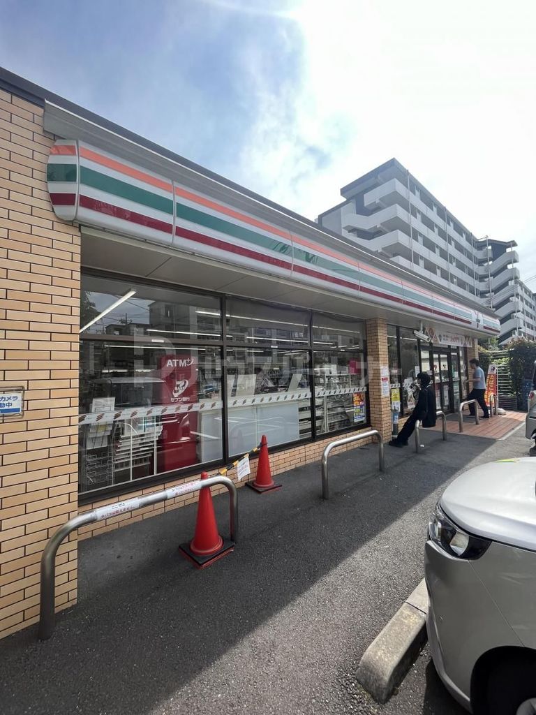 コンビニ　セブンイレブン板橋坂下3丁目店（コンビニ）まで180m