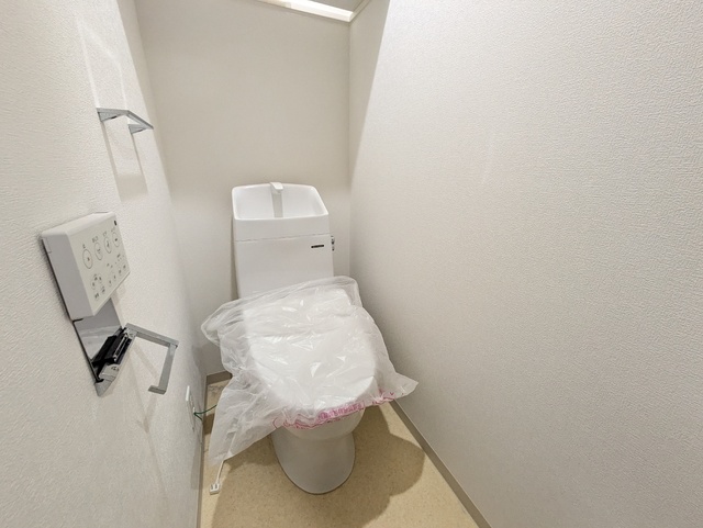トイレ　建築中のため、一部仕様が異なる場合があります。