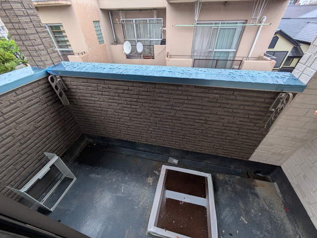 バルコニー　建築中のため、一部仕様が異なる場合があります。
