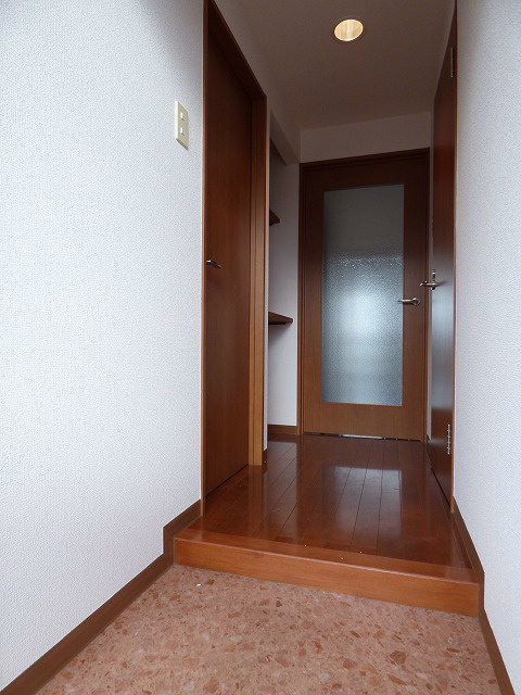 玄関　※別号室参考写真