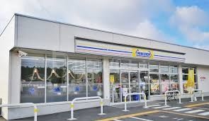 コンビニ　ミニストップ流山市野谷店（コンビニ）まで70m