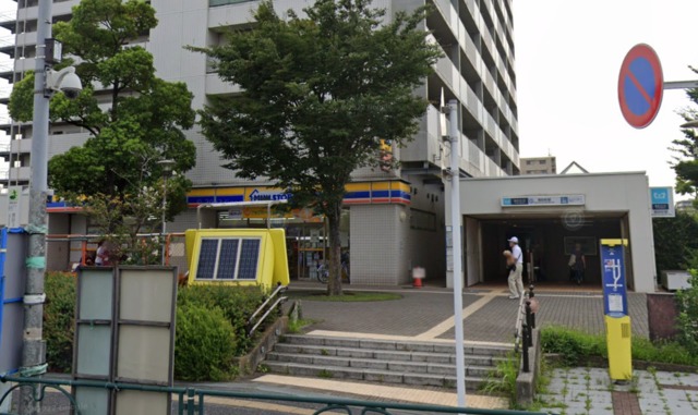 コンビニ　ミニストップ南砂町駅前店（コンビニ）まで432m